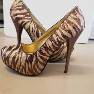 3/$25 Brown zebra glitter pumps. 9